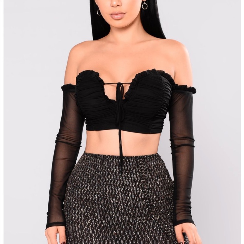 Fashionnova long sleeve mesh crop top